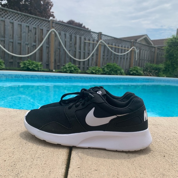 NIKE KAISHI - Picture 1 of 5